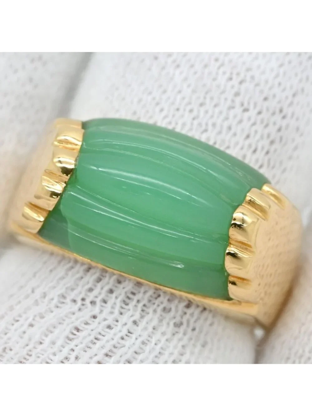 Bvlgari Ring Tronchette Green Gold YG 18k Chalcedony